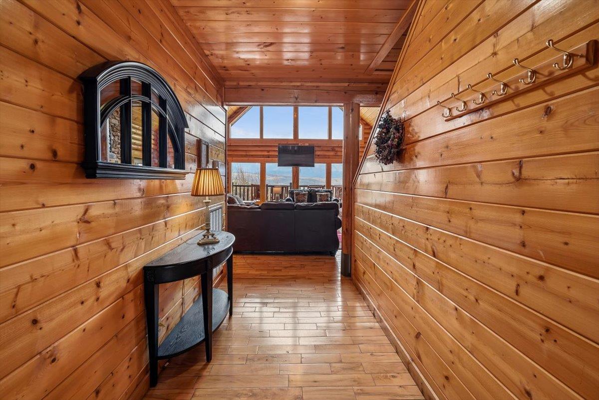 19Foyer