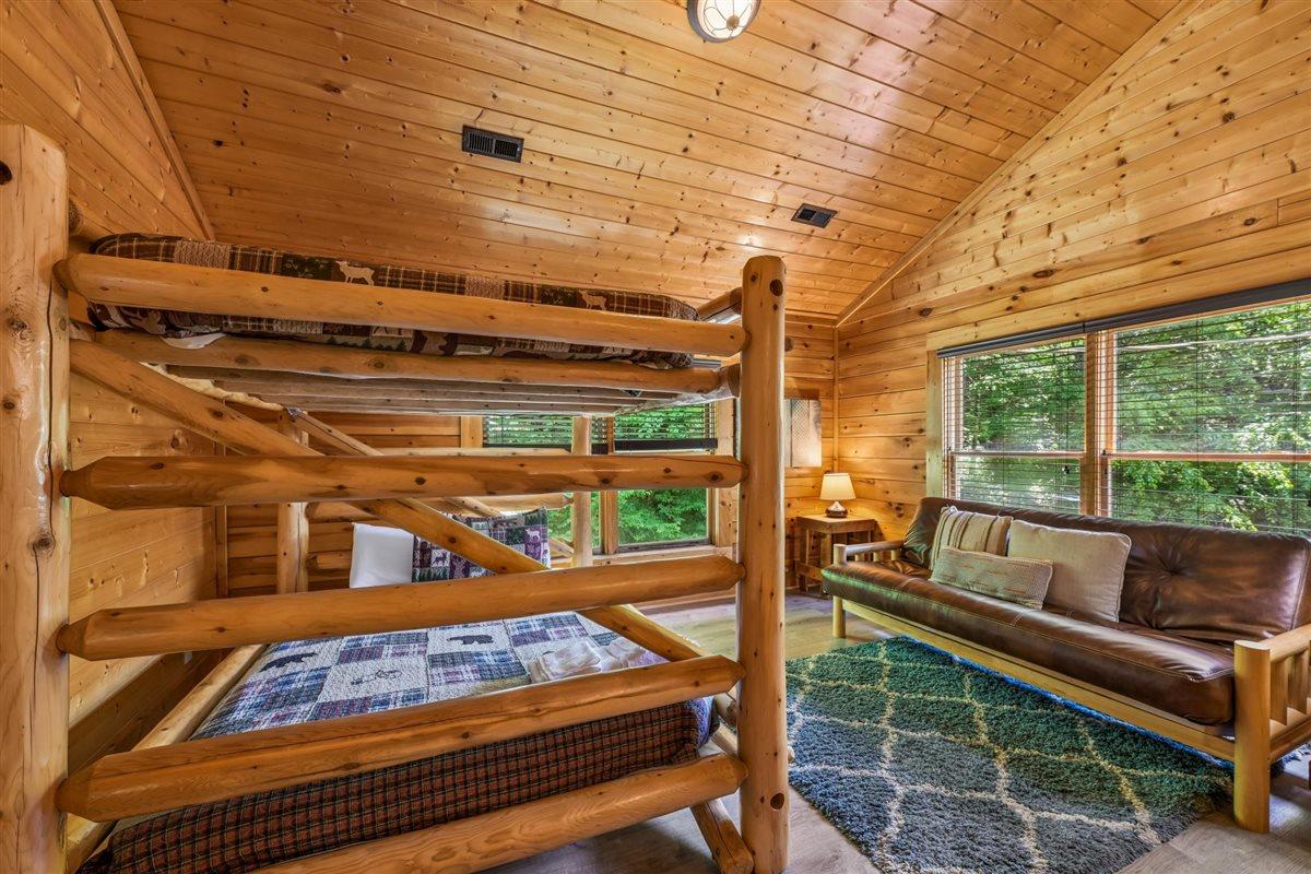 110Bedroom