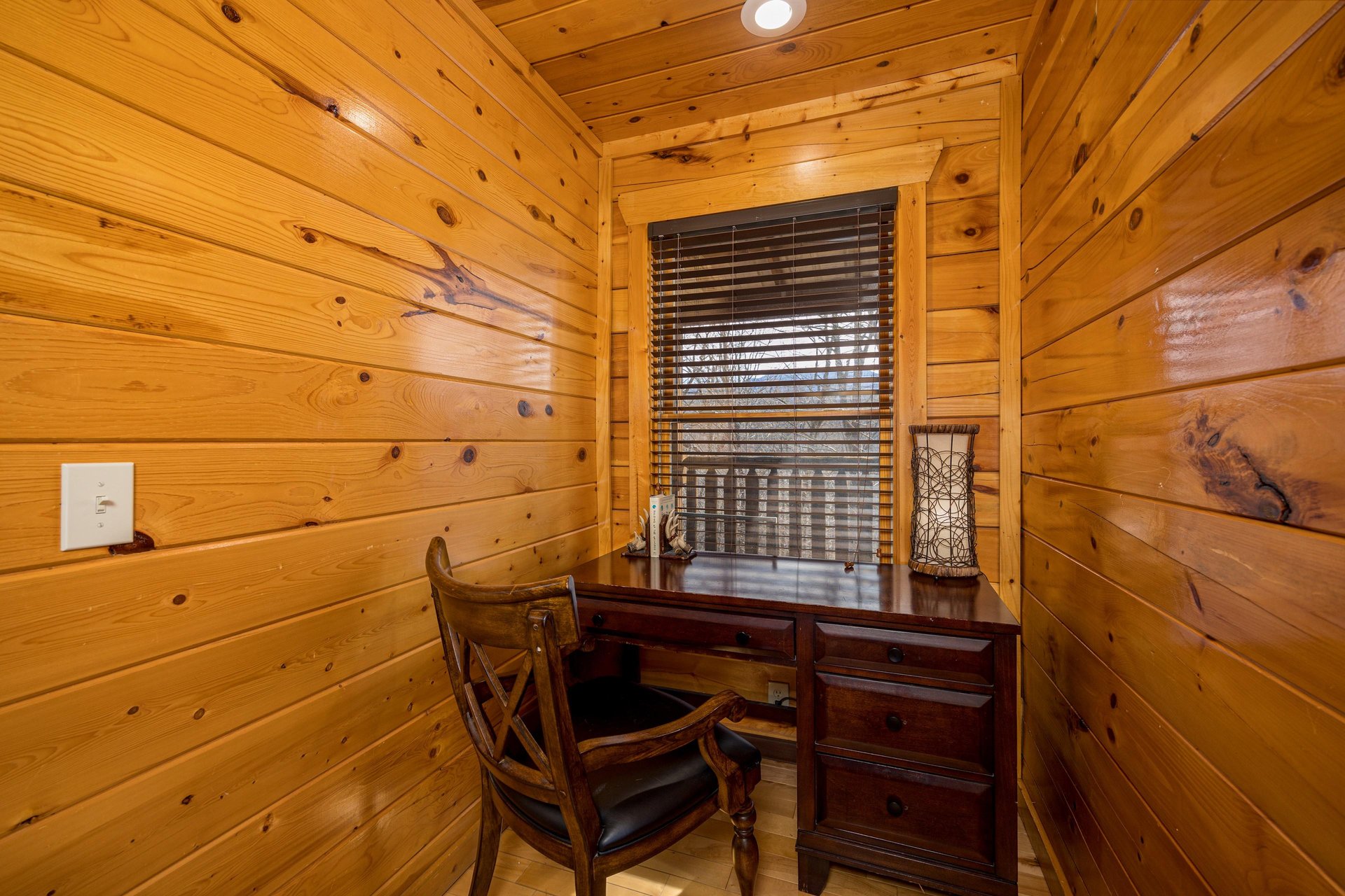 at bear pause cabin a 3 bedroom cabin rental located in gatlinburg