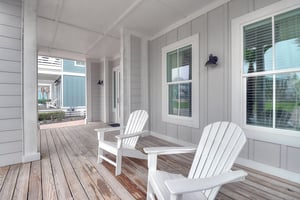 Front Porch, 1st Floor