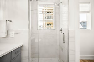 King Suite Bathroom, 2nd Floor