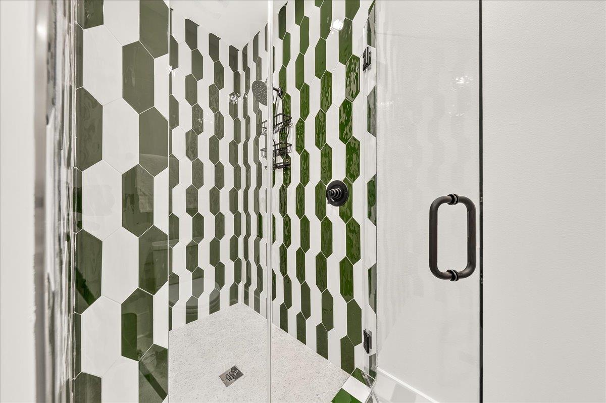1st Floor, Primary King Bathroom