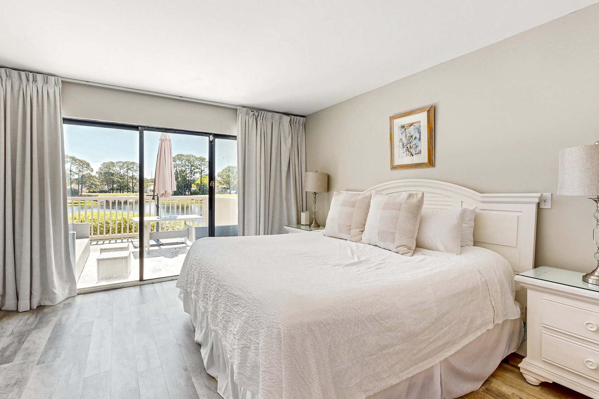 Harbour Point 900 12