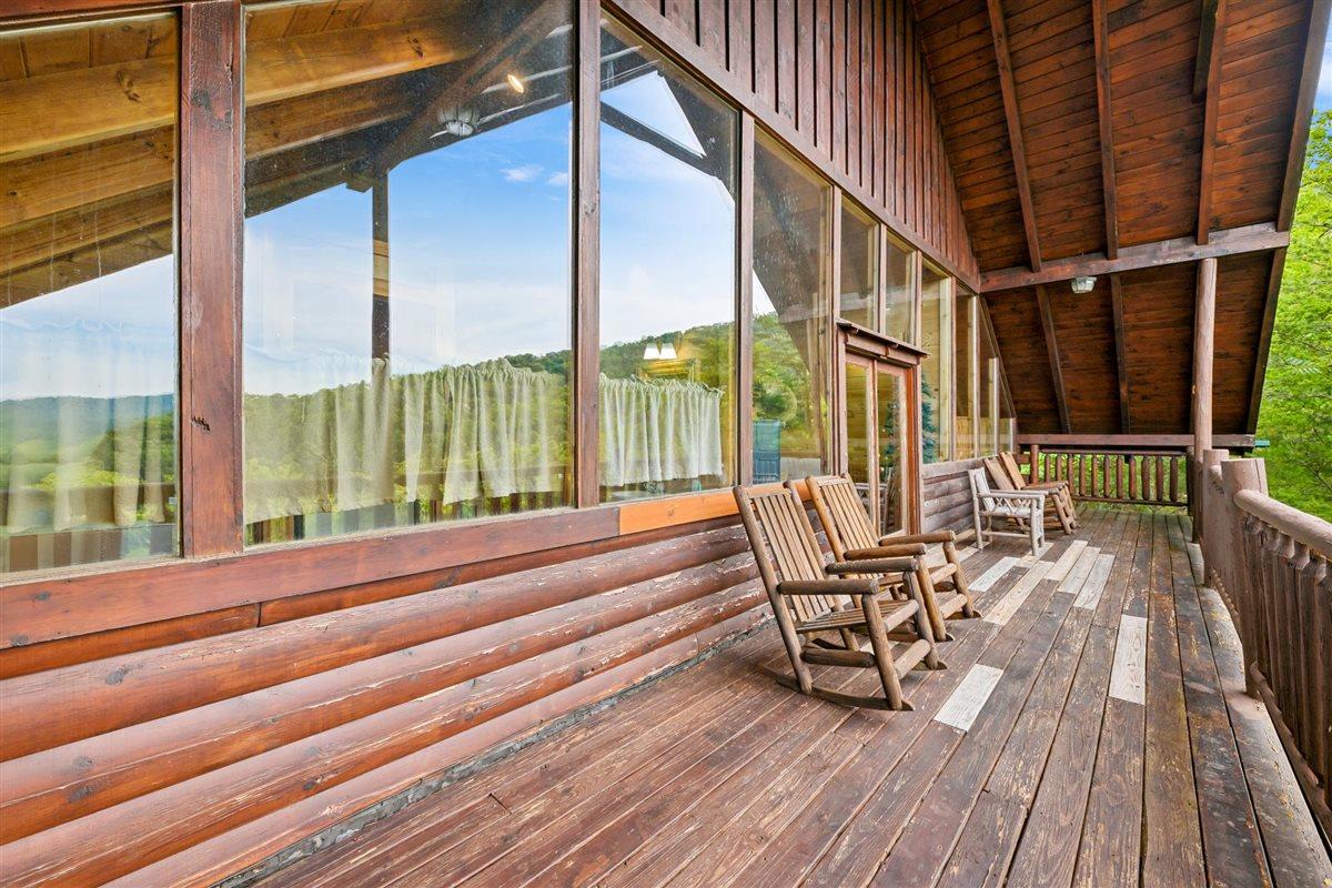 50Balcony