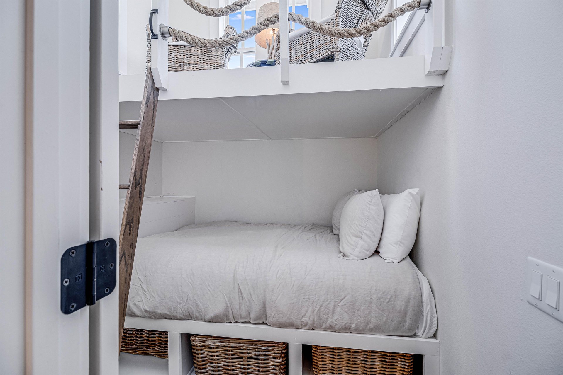 Loft Area, 3rd Floor