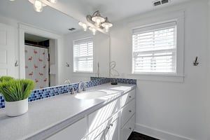 2nd Floor Full Bathroom for Sitting Area