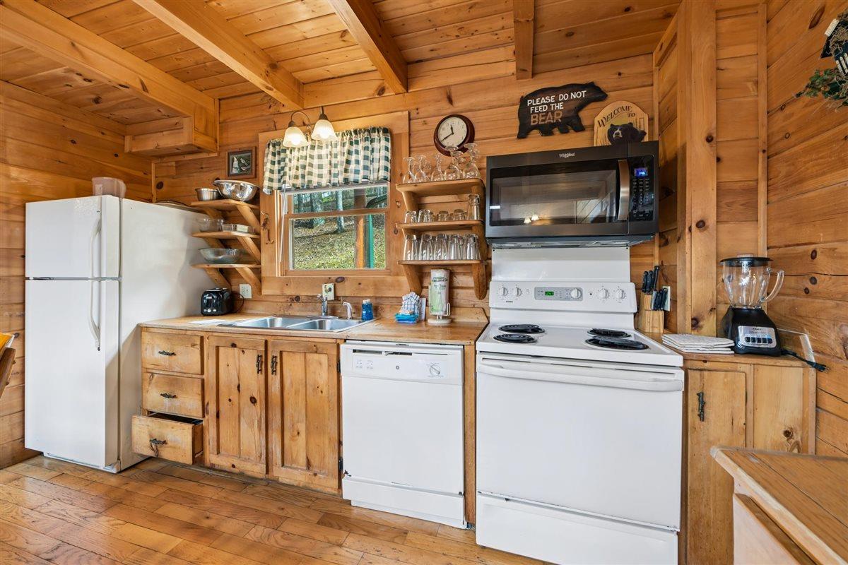26Kitchen