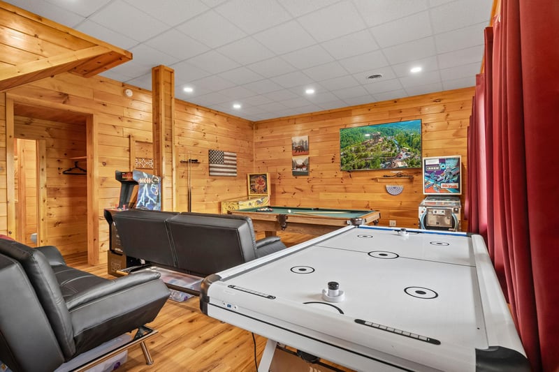 Air hockey table and 2 futons