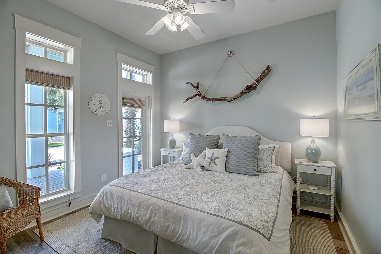 1st Floor King Bedroom