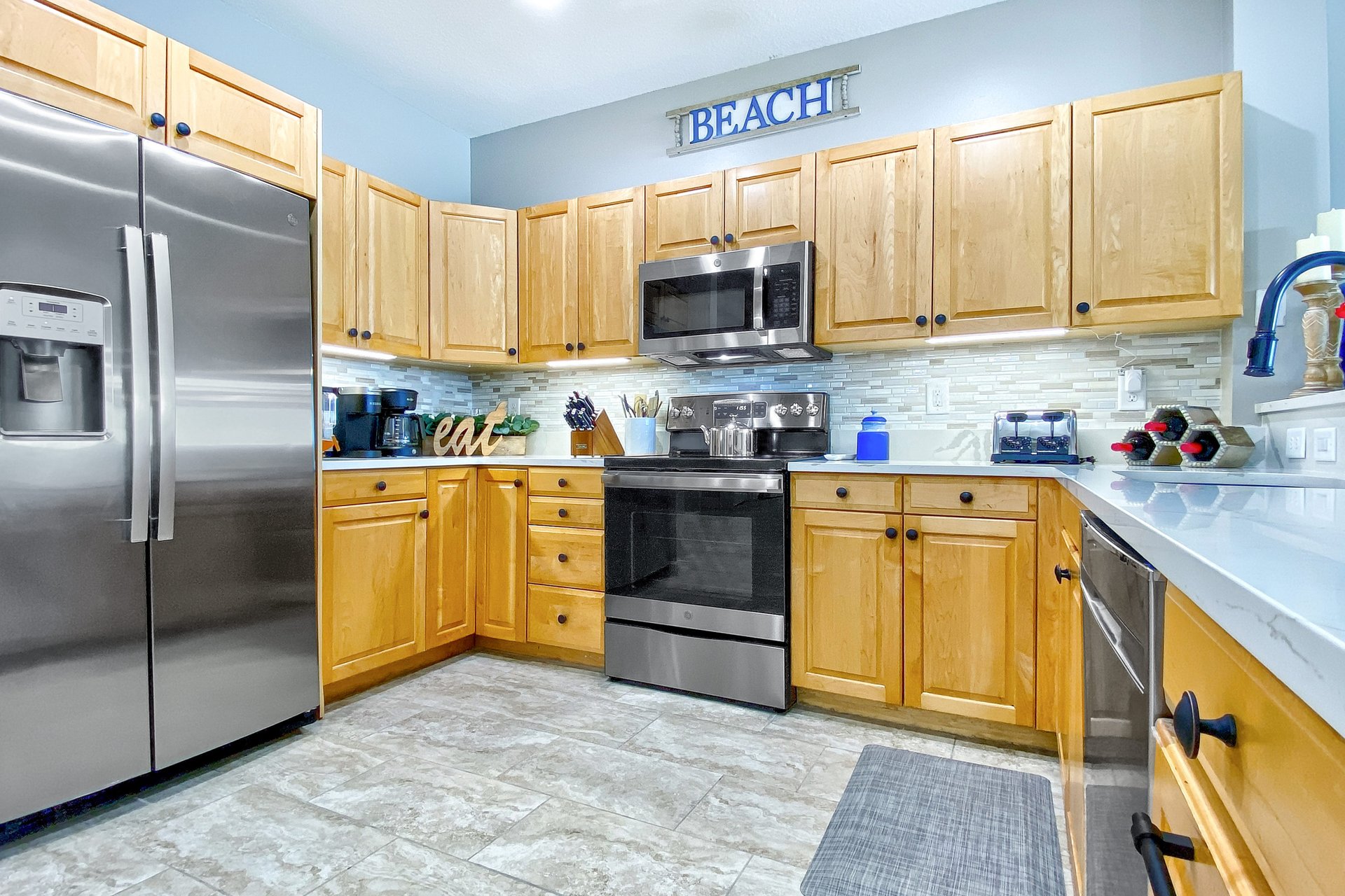 Harborview Grande 404 11