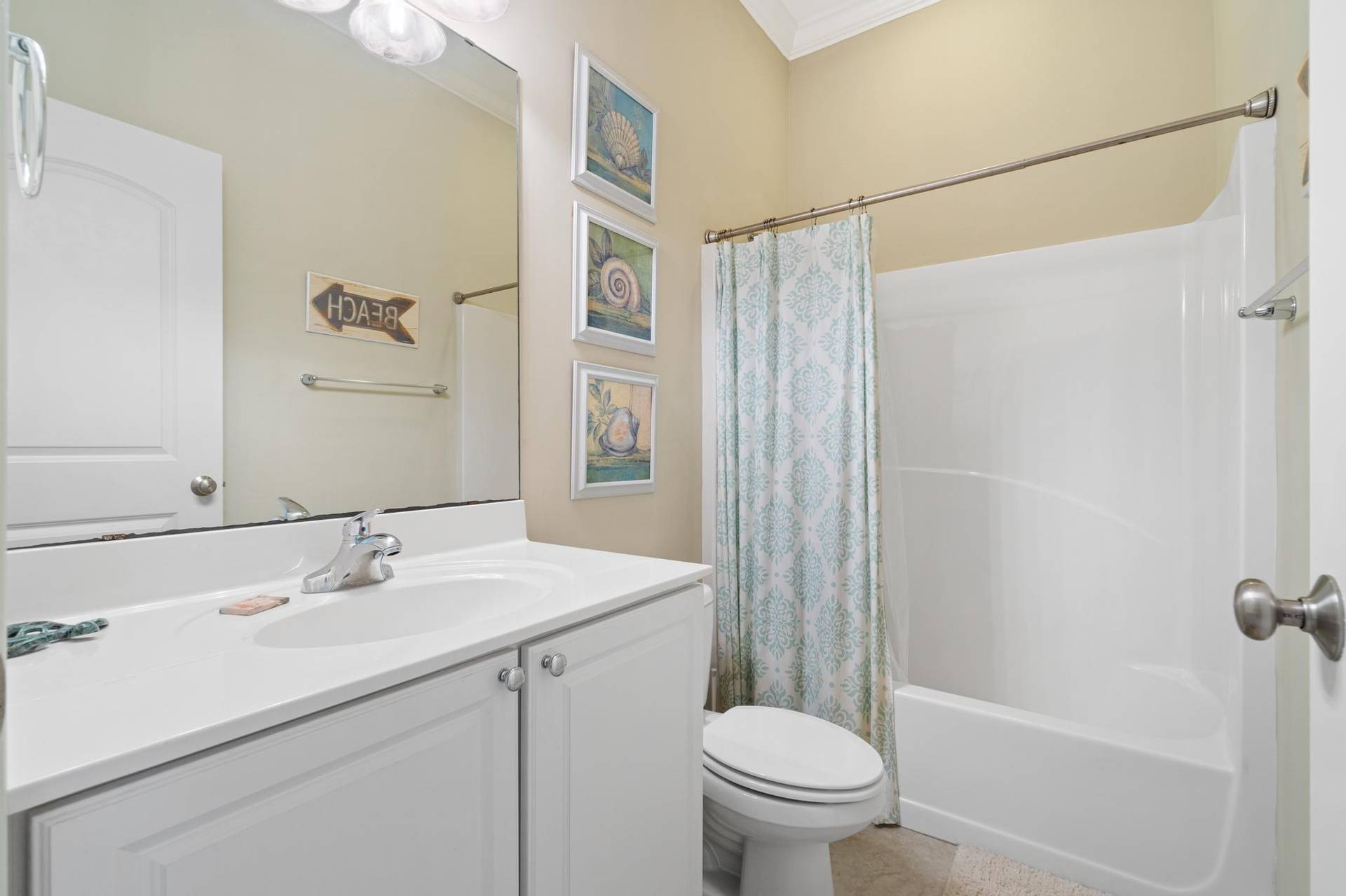 3rd Floor Guest Bathroom