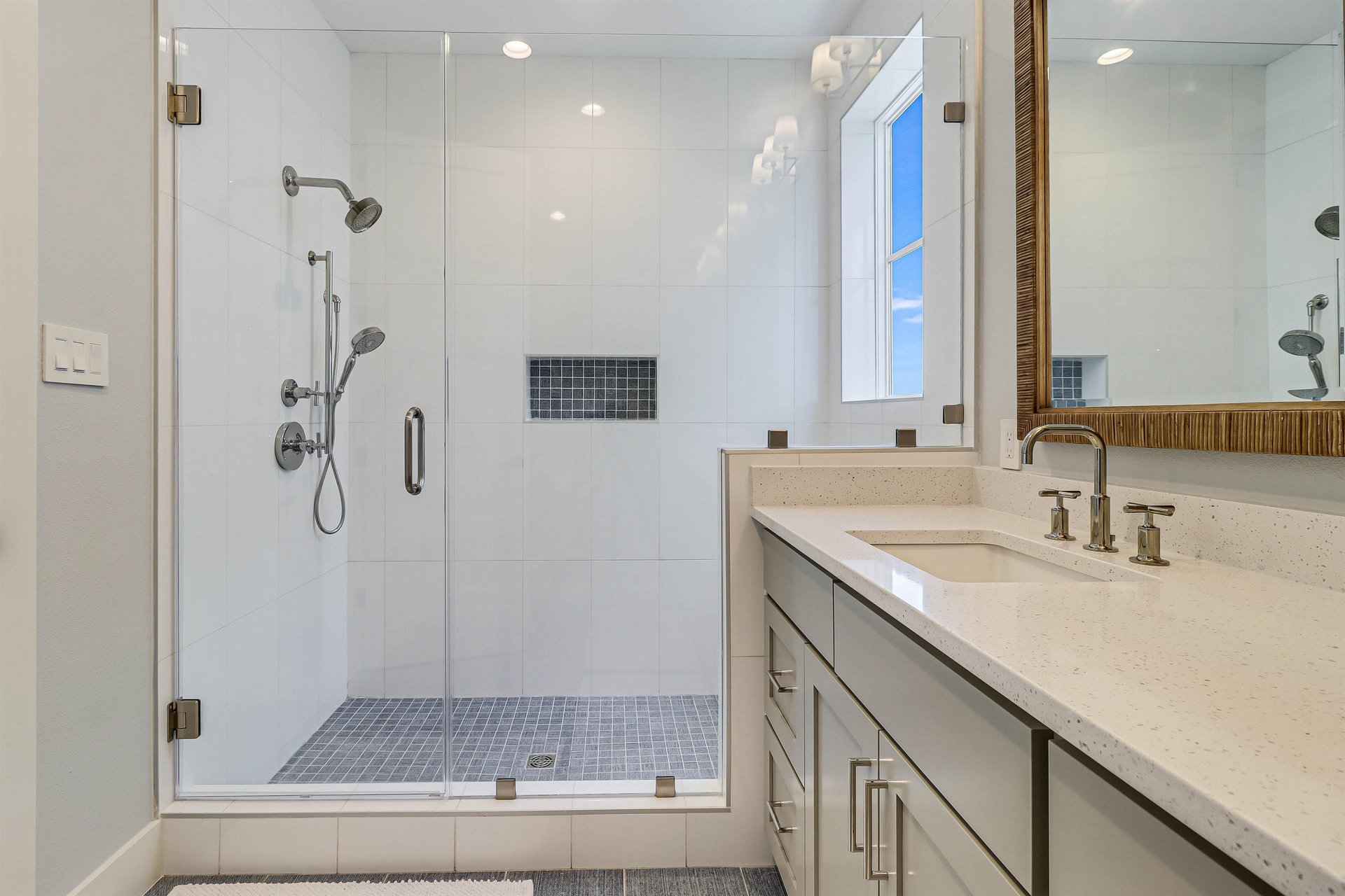 Primary King Suite with Lake View, 2nd Floor