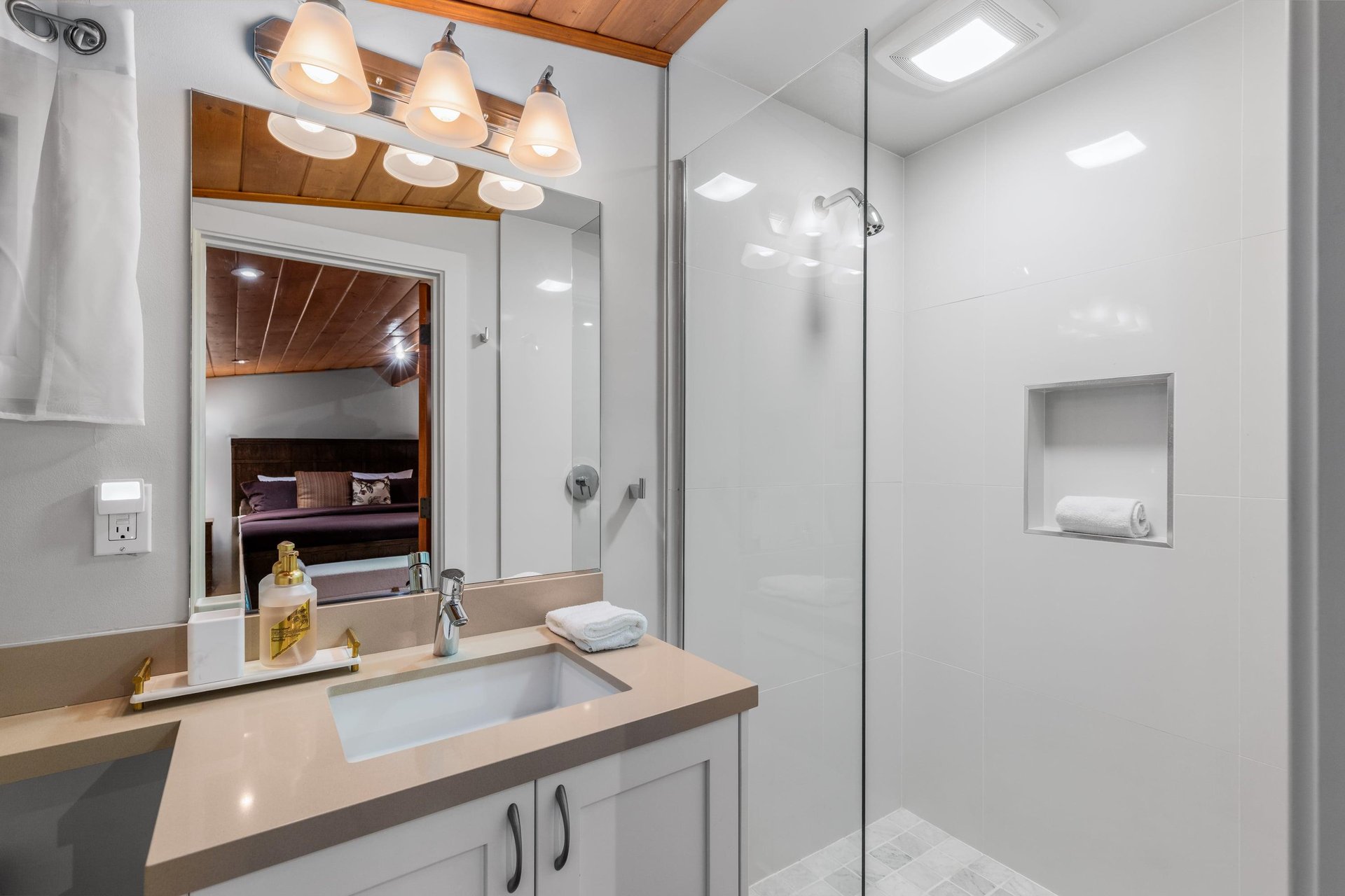Ensuite bathroom with standalone shower.