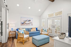 Living Area, 3rd Floor