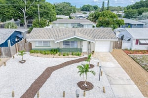 Magnolia Pool House 8