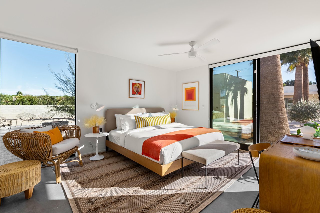 Secondary villa bedroom