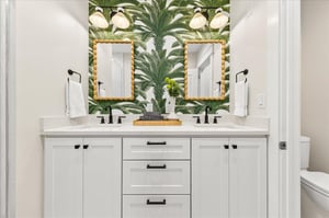 2nd Floor, Shared Bathroom