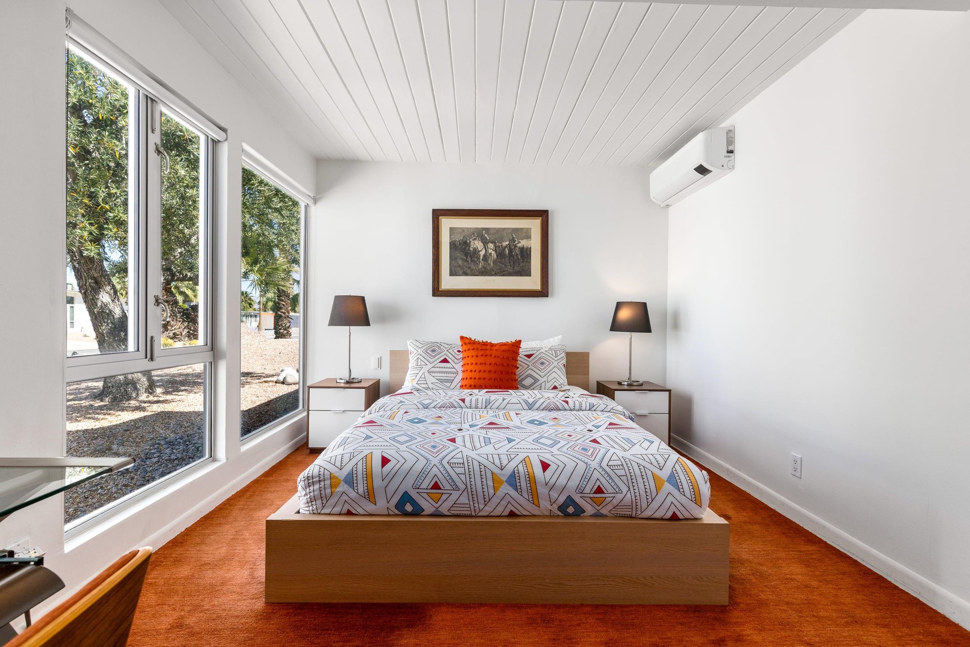 Guest bedroom