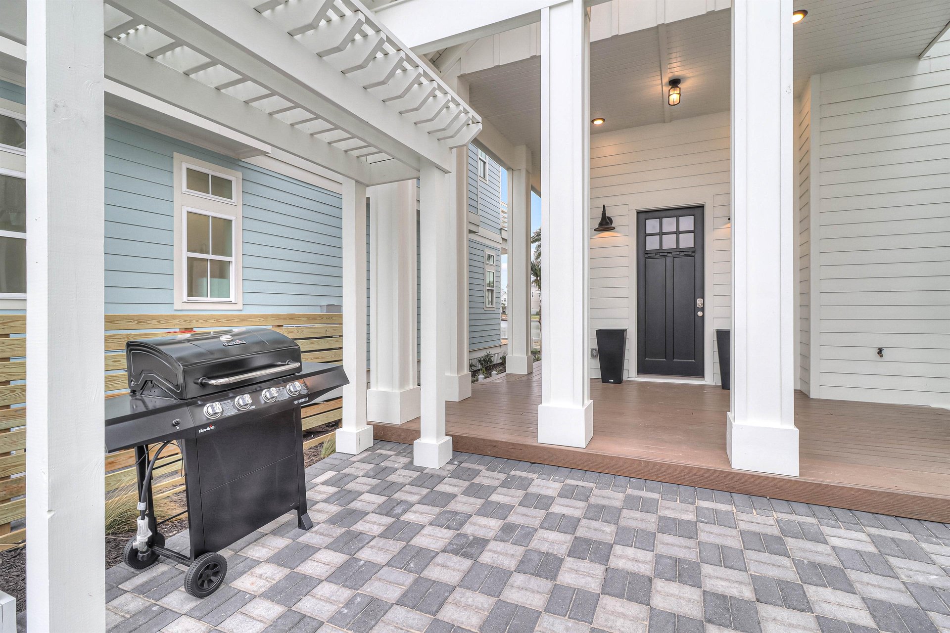 Grilling Area, 1st Floor