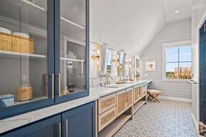 Primary King Bathroom, 3rd Floor