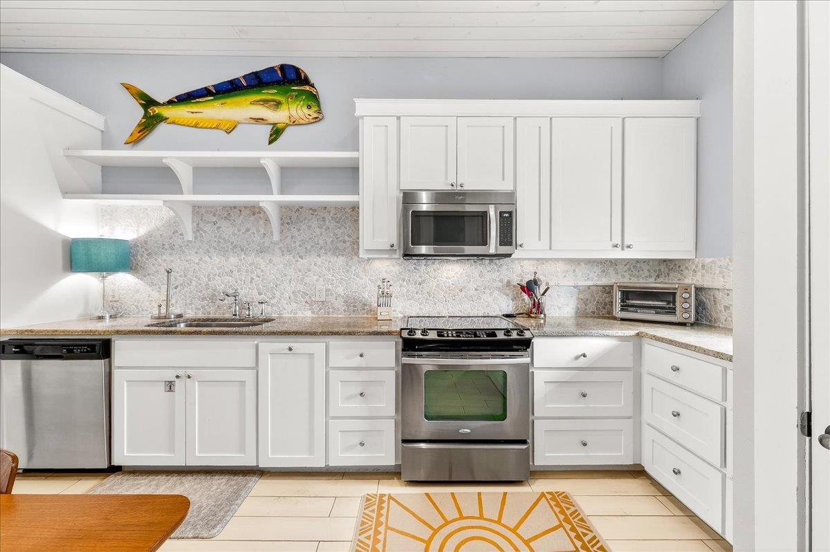 1st Floor, Kitchen