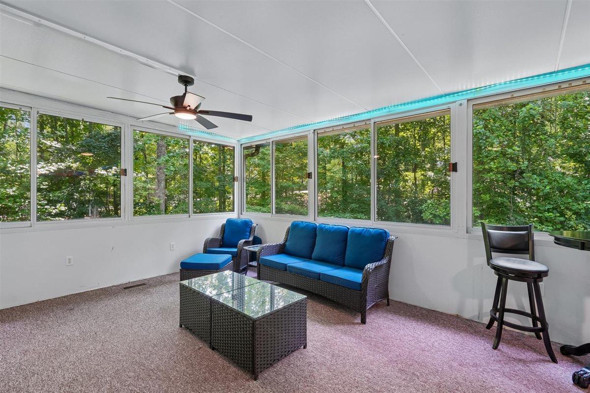 43Sun Room