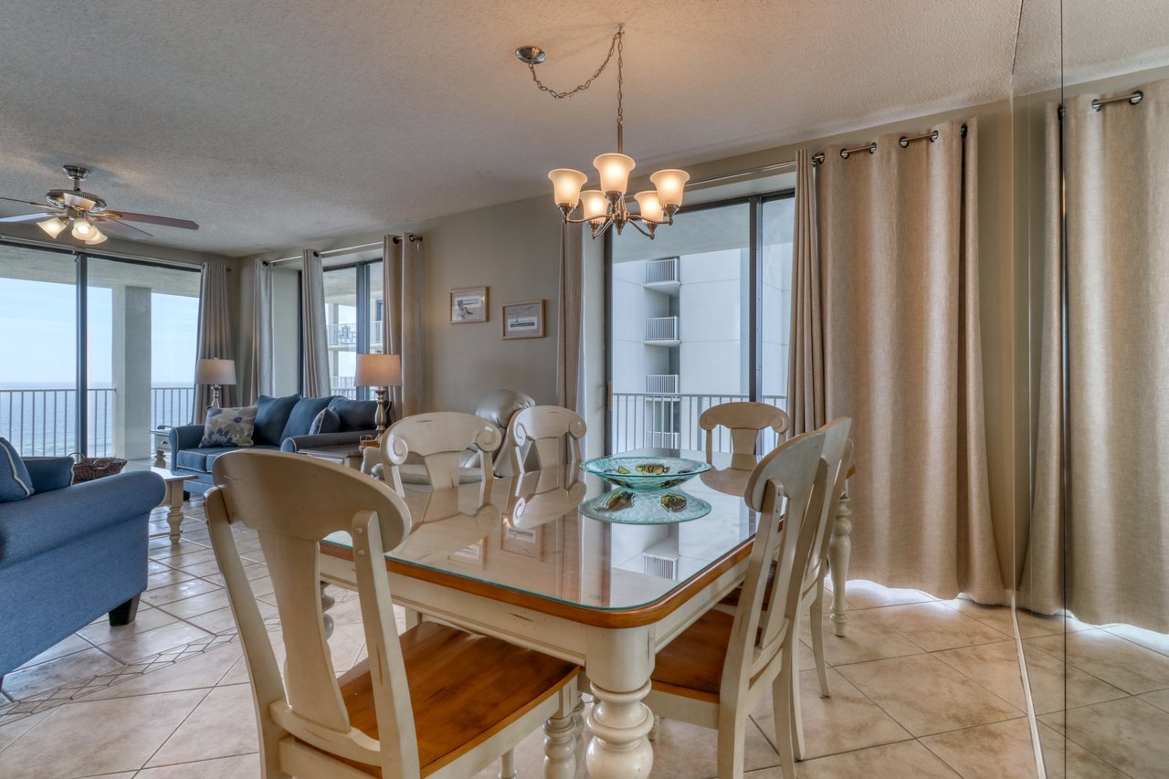 Pelican Pointe 806 4