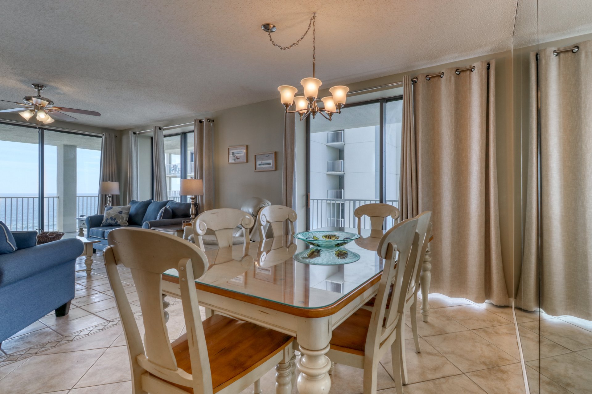 Pelican Pointe 806 4