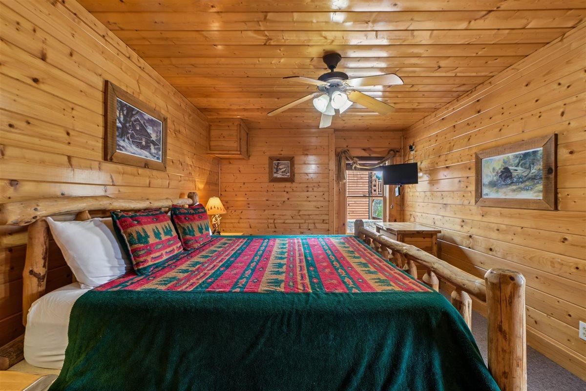47Primary Bedroom