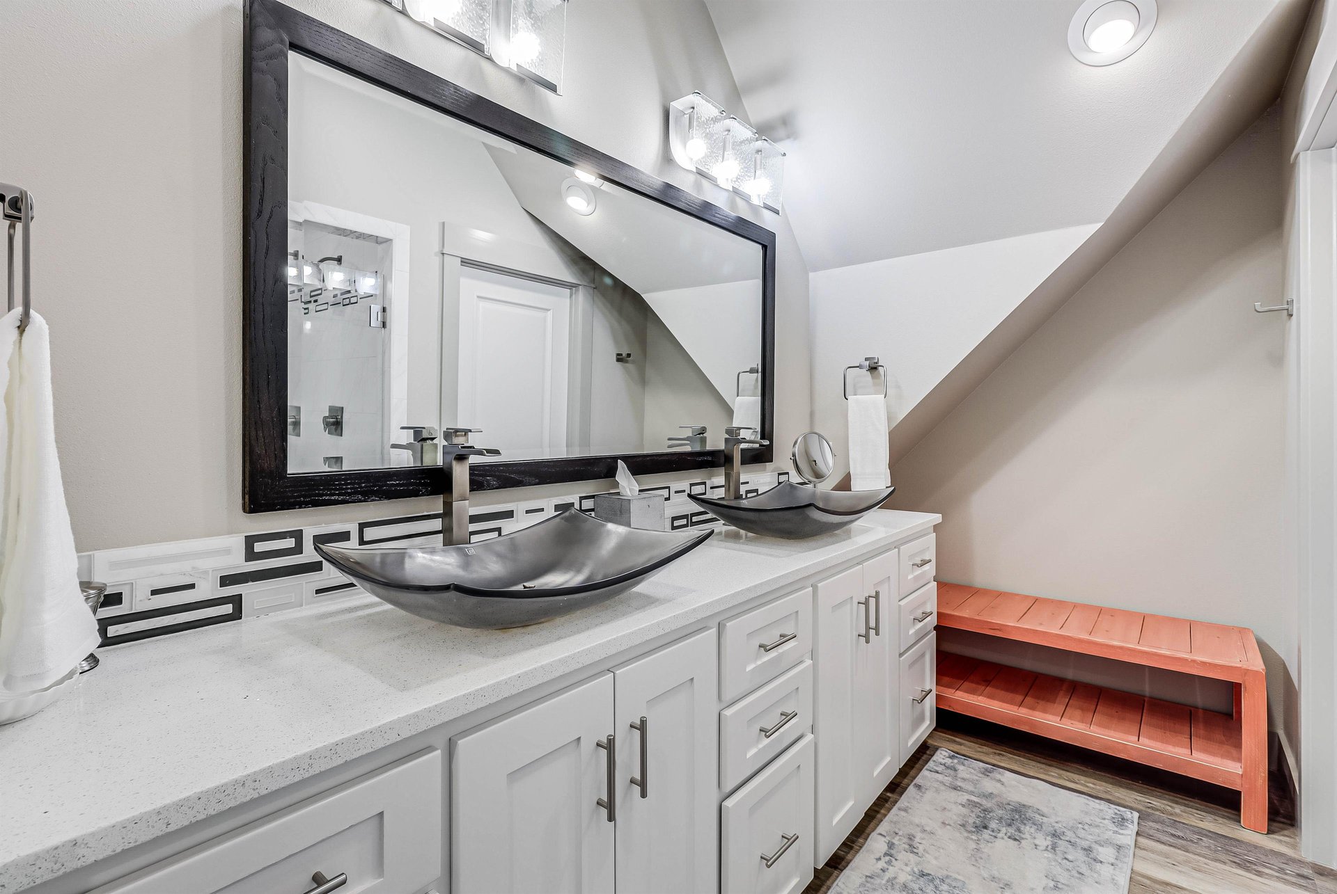 Primary King Bathroom, 3rd Floor