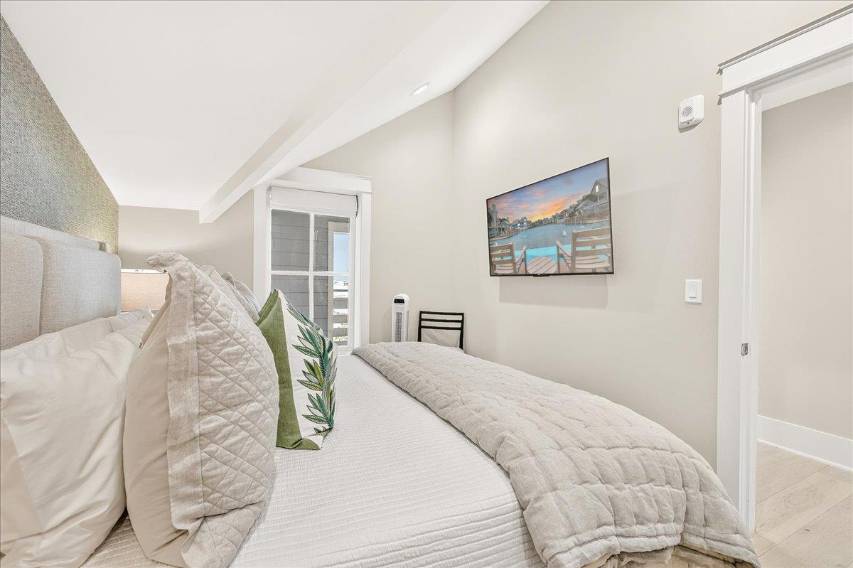 2nd Floor, King Bedroom