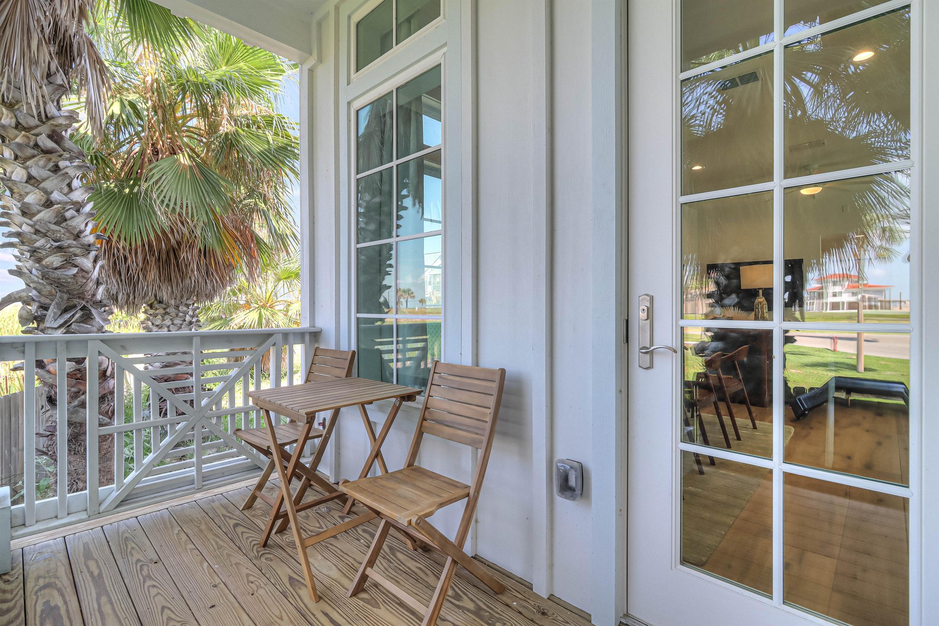 Back Porch With Private Grill, 1st Floor