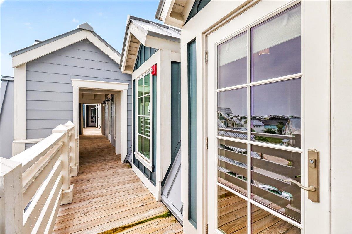 3rd Level, Main Entrance