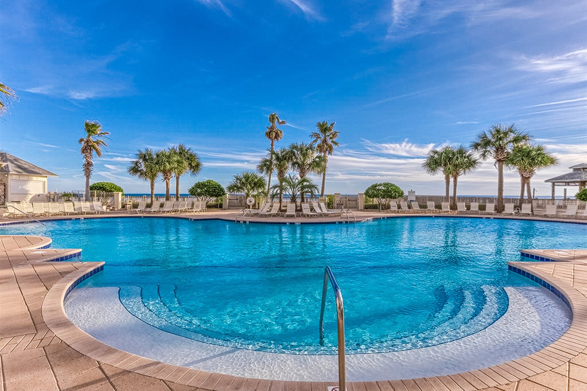 The Beach Club 1208C 32