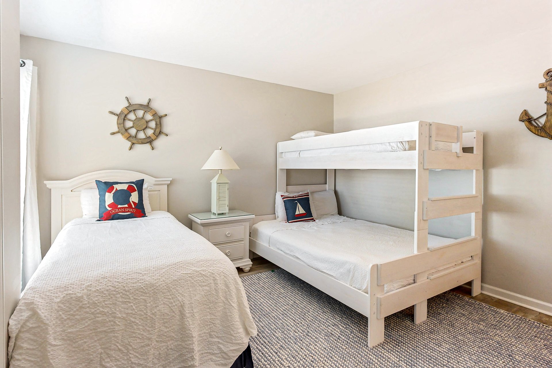 Harbour Point 900 18