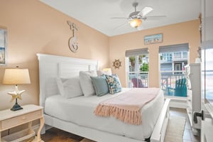 First King Bedroom, 1st Floor