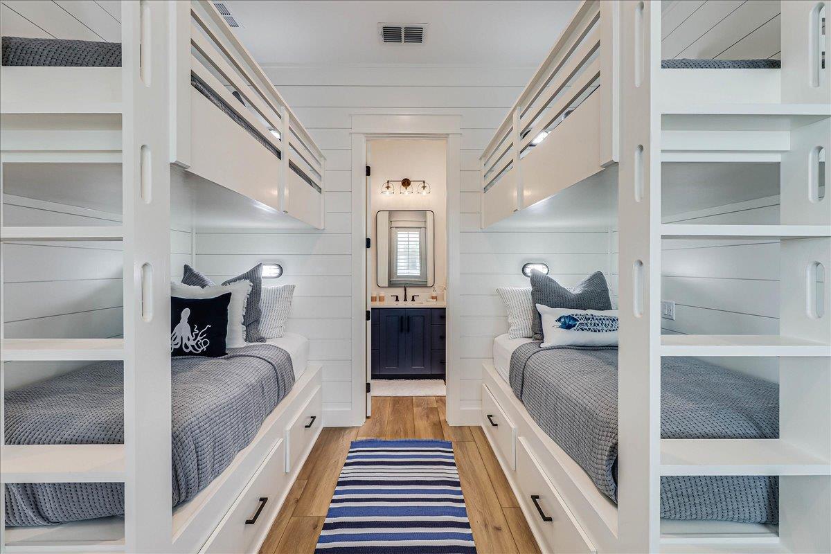 Bunk Bedroom, 1st Floor