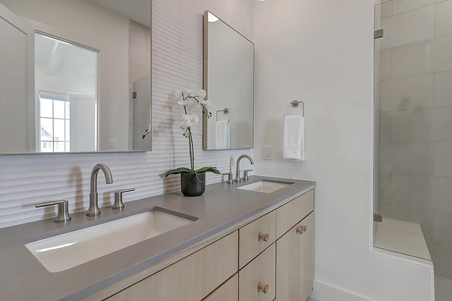 2nd Floor, Primary King Bathroom