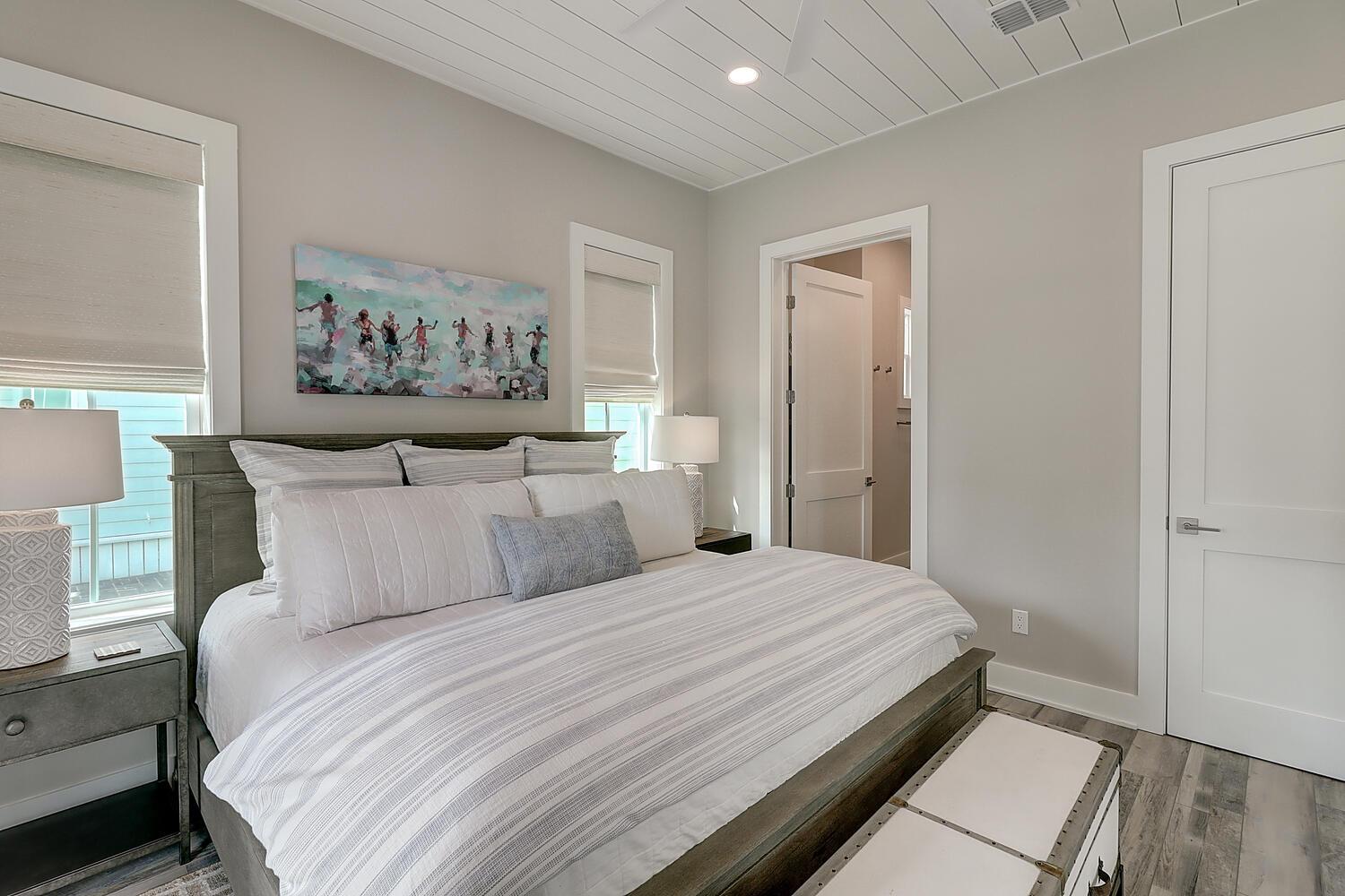 1st Floor King Suite