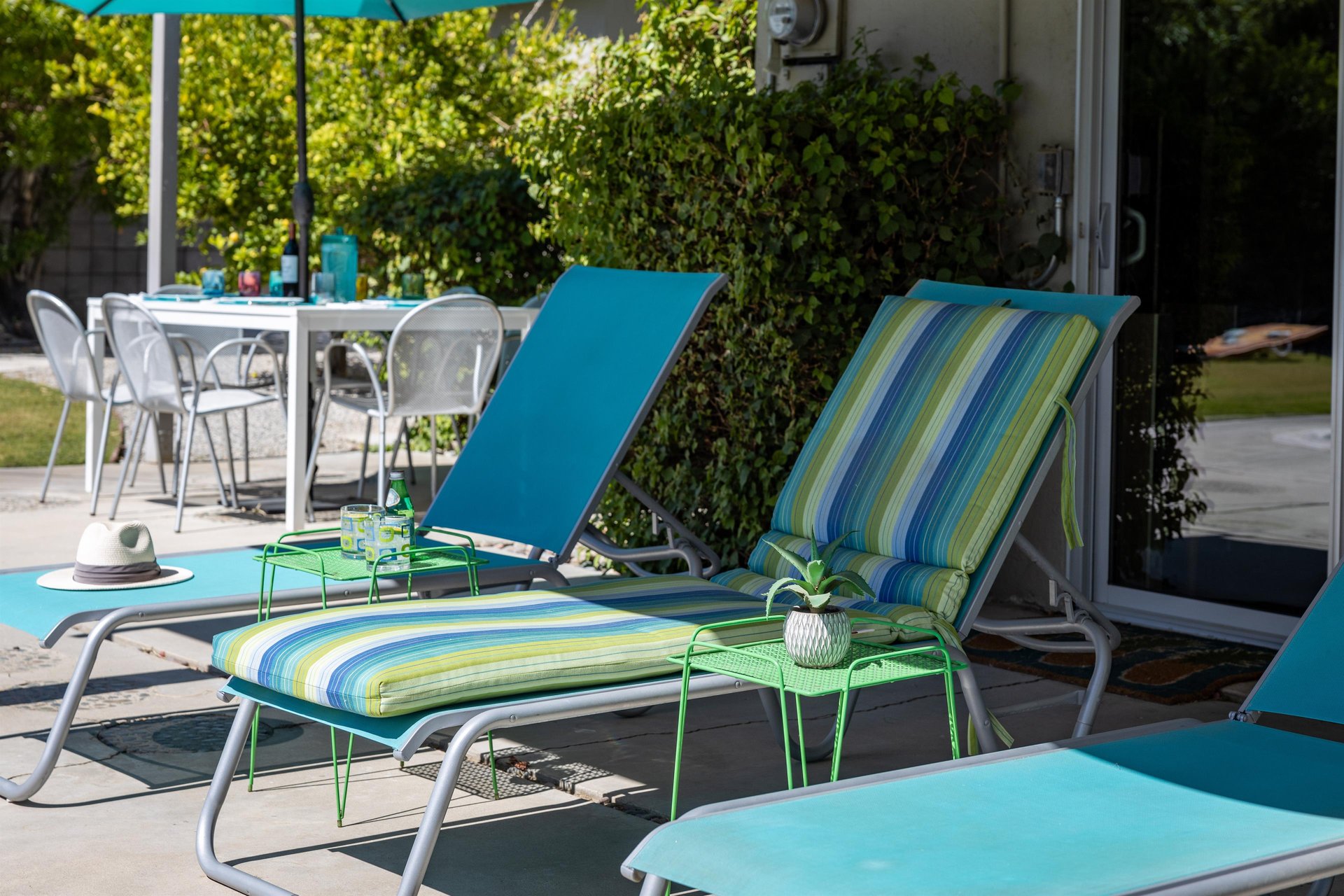 Pool lounge chairs