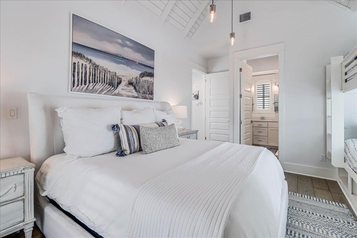 Primary King Bedroom, 2nd Floor