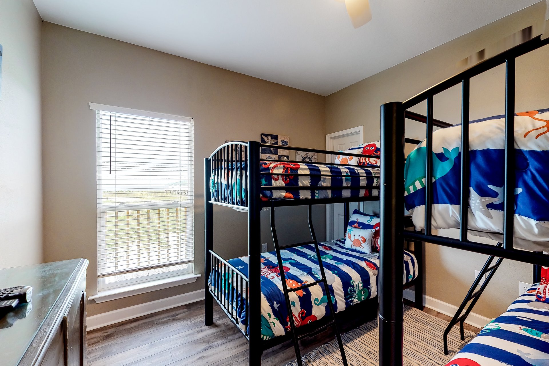 Lazy Daze Beach House 19