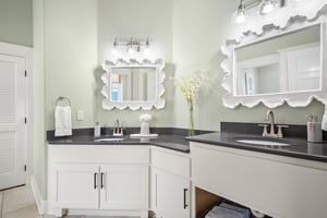 Primary King Bathroom, 2nd Floor