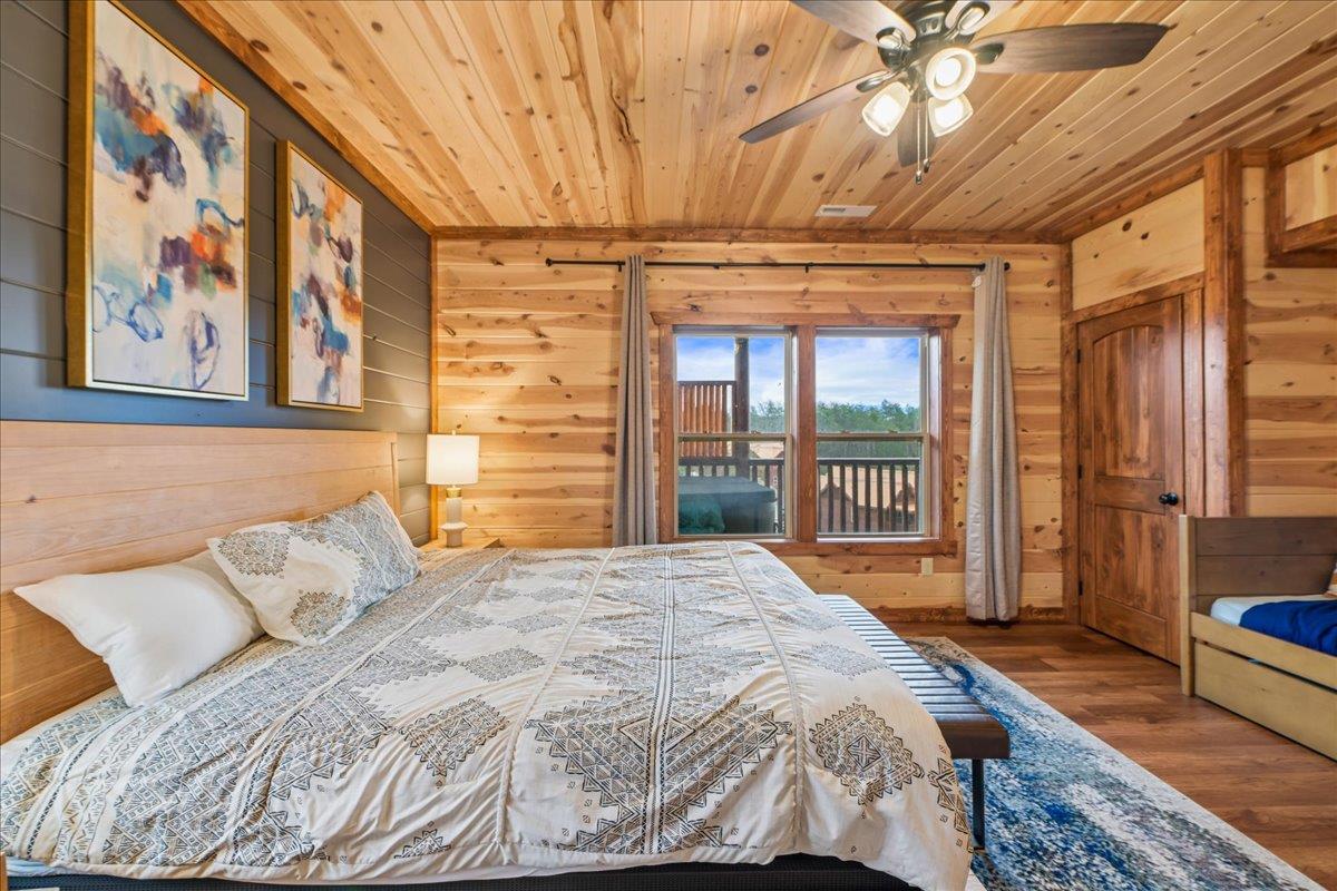 079Bedroom