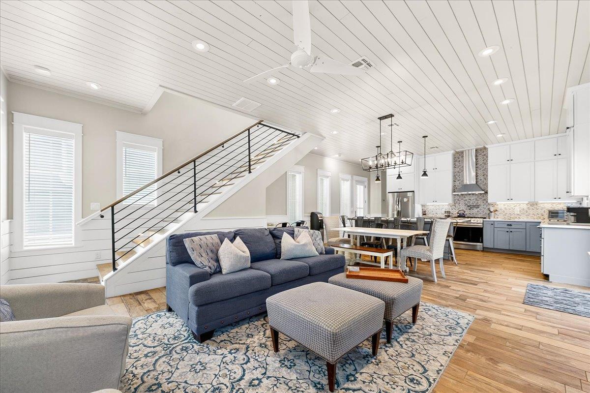 1st Floor, Main Living Room