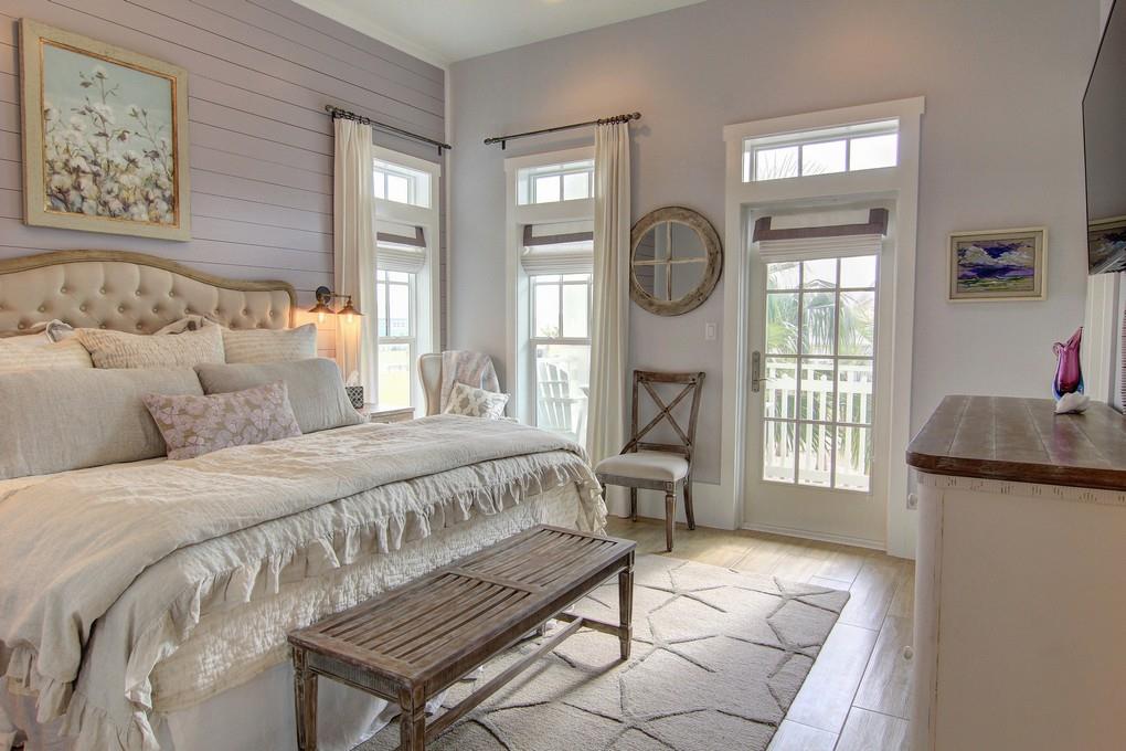 Primary King Bedroom, 2nd Floor