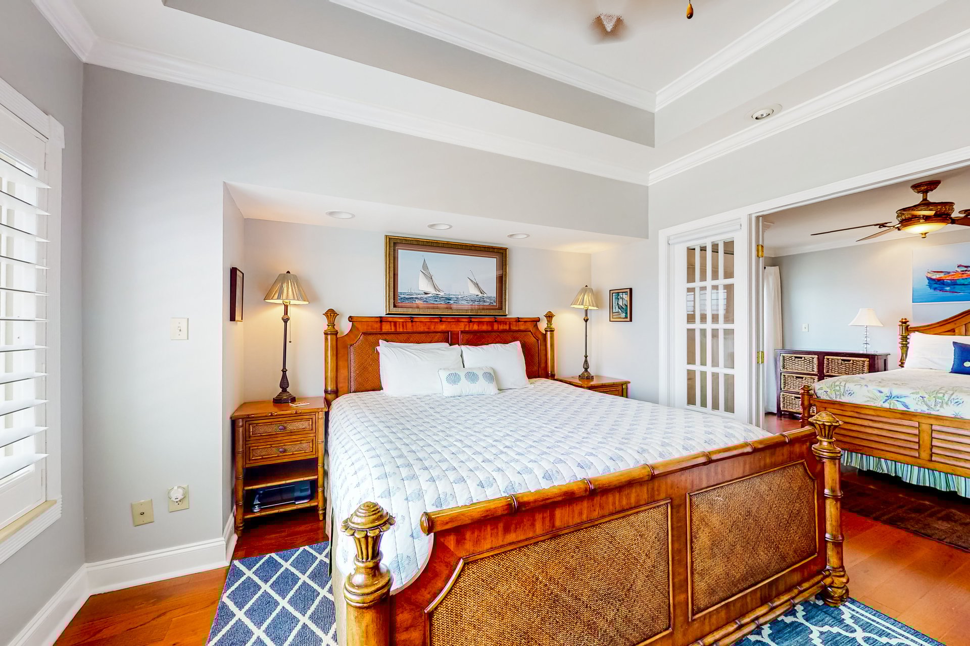 Sun King Yacht Club 2C 15