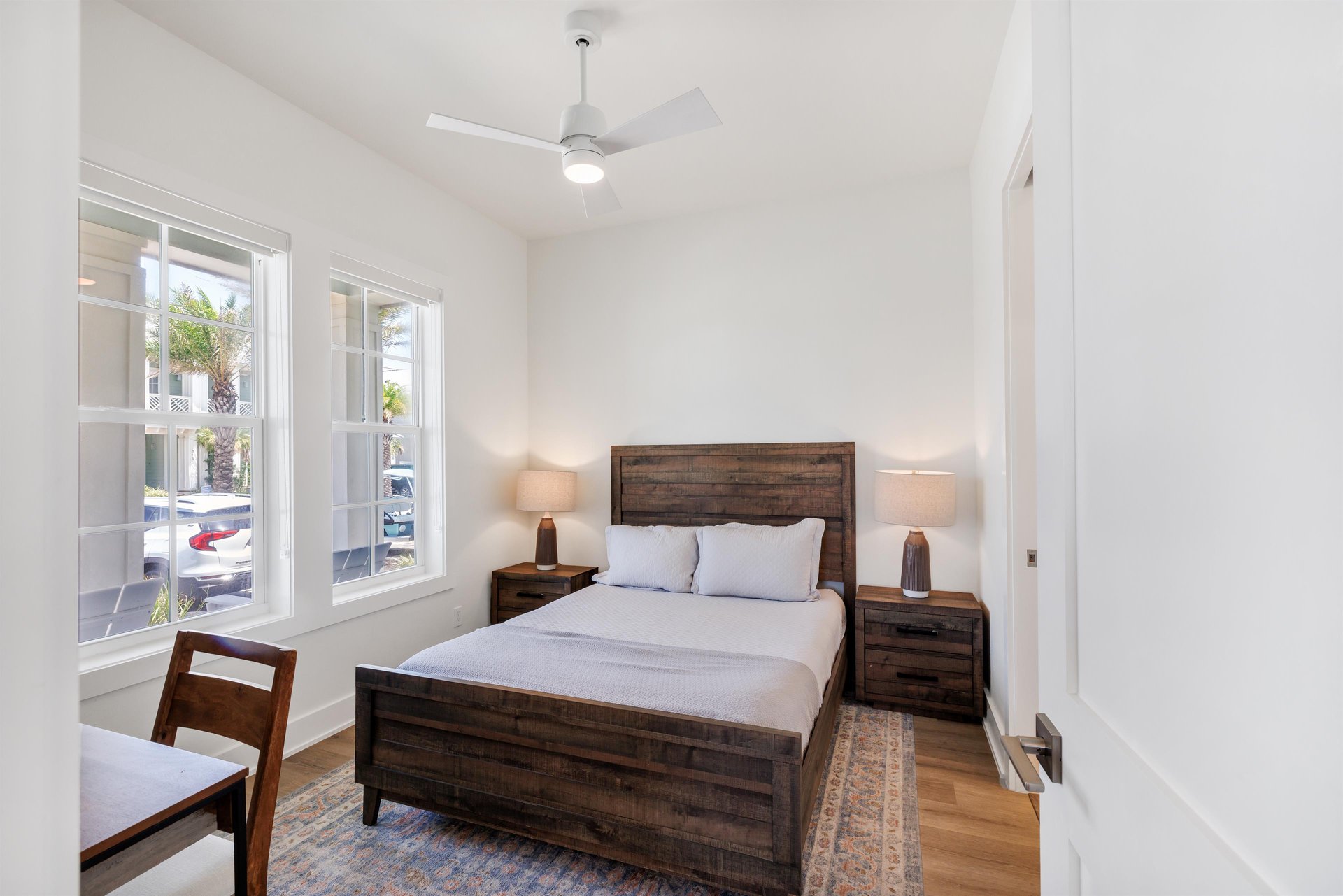 1st Floor, Queen Bedroom