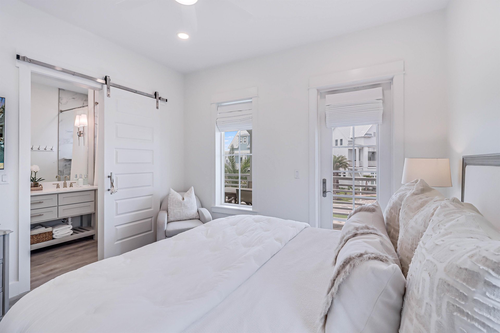 Third King Bedroom, 2nd Floor