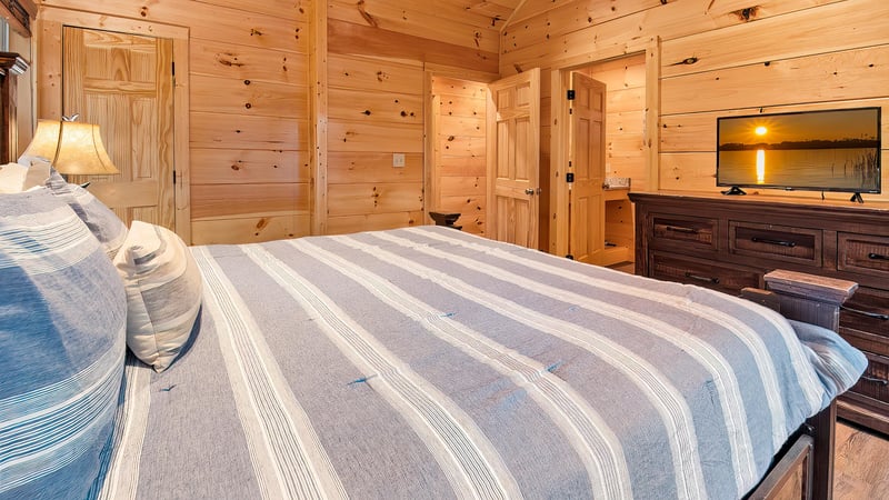 king bed